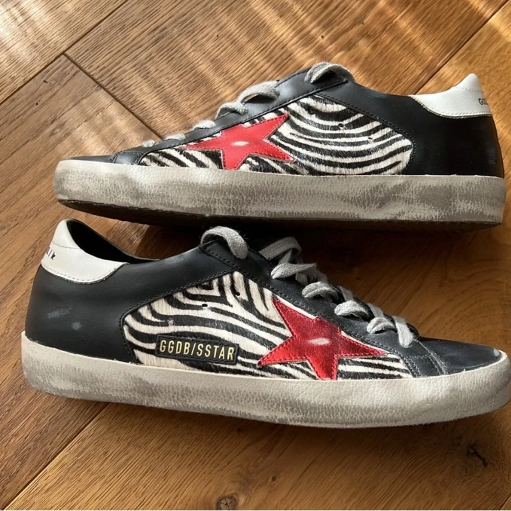 Golden Goose Black and White Super-Star Sneakers - Picture 2 of 6